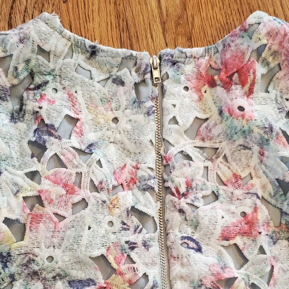 Just Me Floral Lace Midi Dress Pastel Colors - Size L - Picture 4 of 6